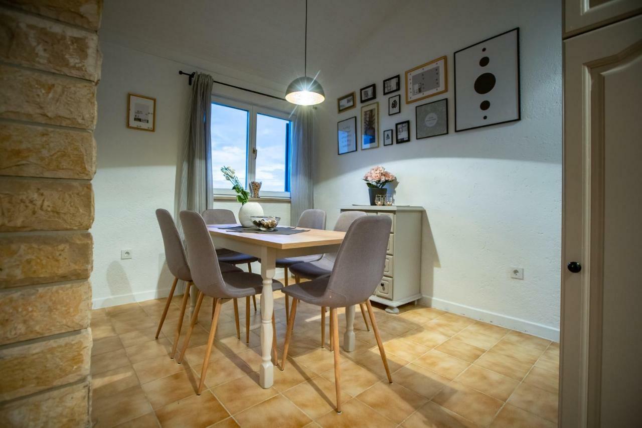 Beach Suite Nina Supetarska Draga Eksteriør bilde